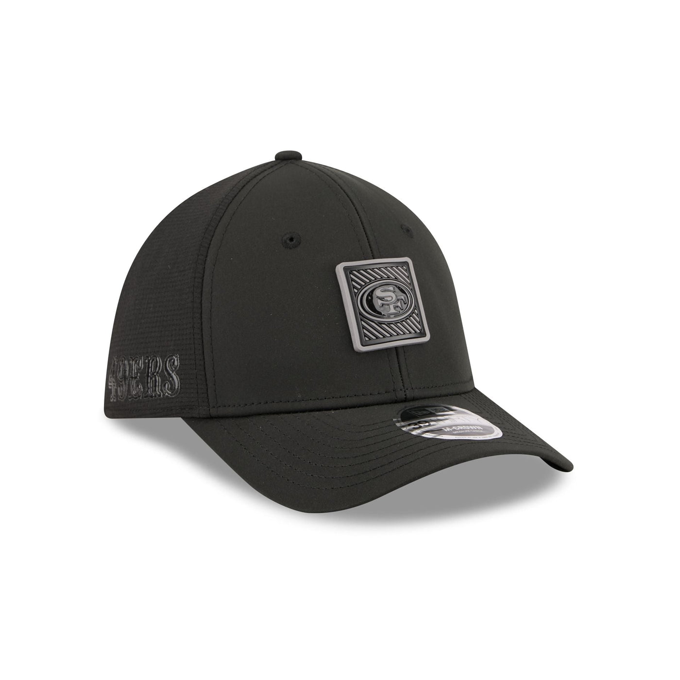 San Francisco 49ers 2026 Training Black 39THIRTY M-Crown Stretch-Fit Hat