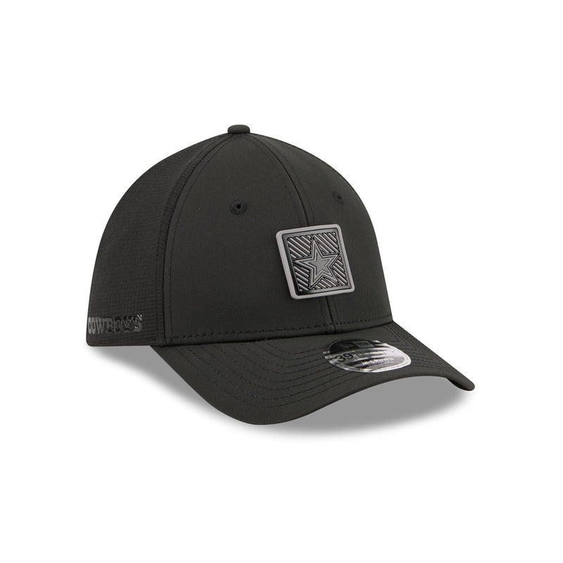 Dallas Cowboys 2026 Training Black 39THIRTY M-Crown Stretch-Fit Hat