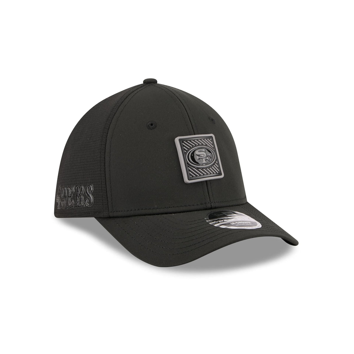 San Francisco 49ers 2026 Training Black 39THIRTY M-Crown Stretch-Fit Hat