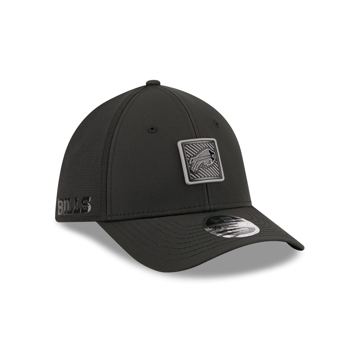 Buffalo Bills 2026 Training Black 39THIRTY M-Crown Stretch-Fit Hat