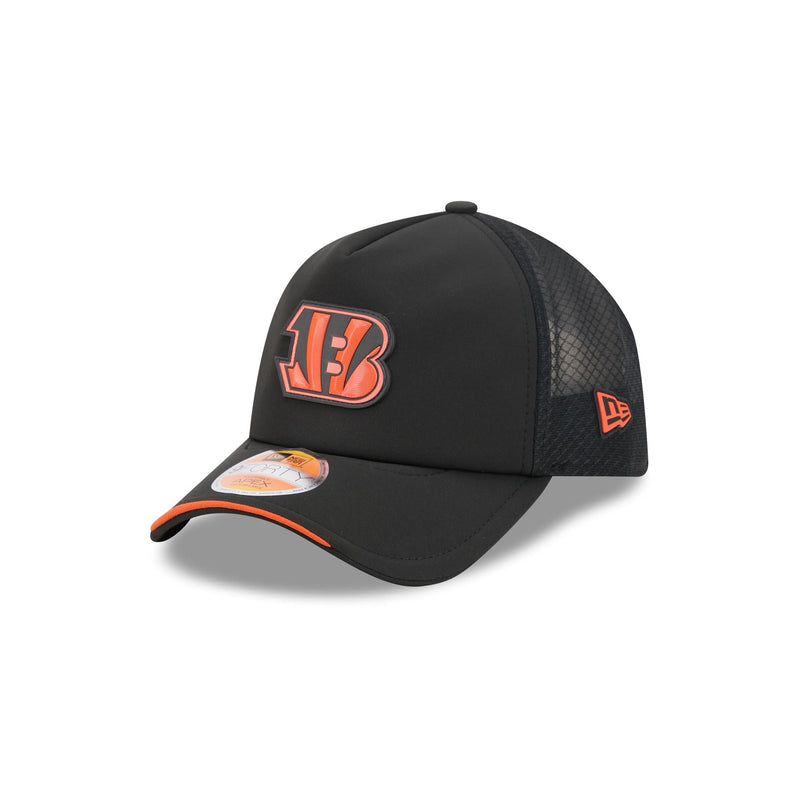 Cincinnati Bengals 2026 Sideline 9FORTY APEX Trucker Hat