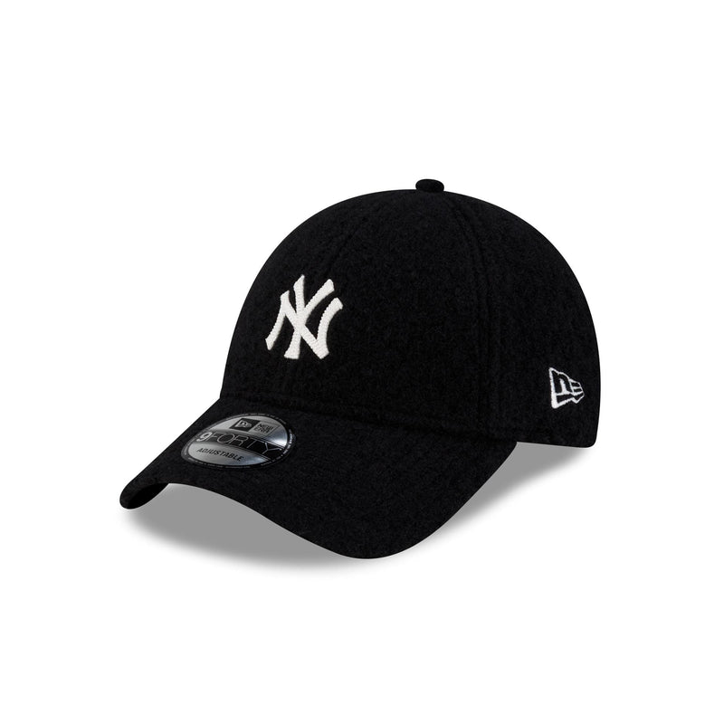 New York Yankees Black Winter Borg 9FORTY Snapback Hat